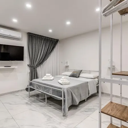 Casa Dora 3* ナポリ